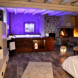 Suite BACCHUS