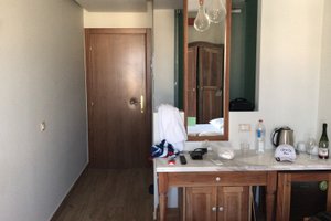 Room & Suite