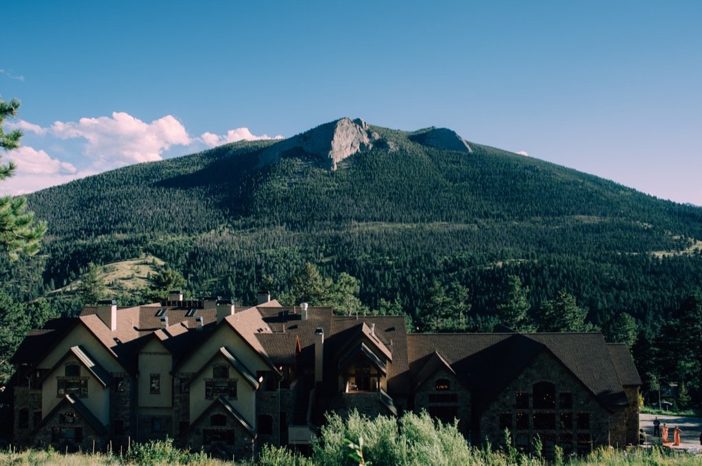 DELLA TERRA MOUNTAIN CHATEAU Estes Park Colorado Opiniones   Della Terra Sits Below 