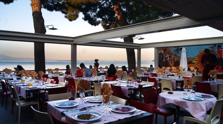 terrazza coperta in caso di maltempo, nuevo 2018. 