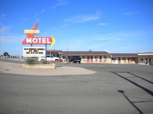 La Mesa Motel image