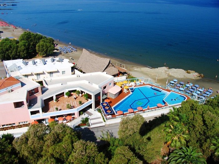 ILIANTHOS VILLAGE - Prices & Inn Reviews (Agia Marina, Greece)