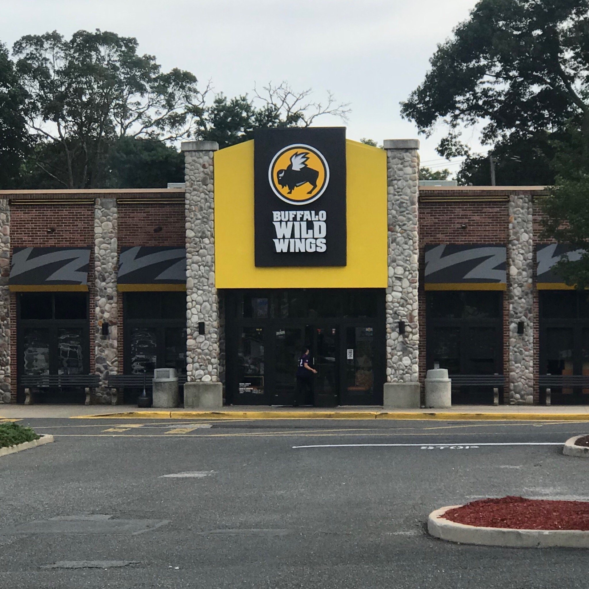 Buffalo Wild Wings Centereach Foto raflar ve Restoran Yorumlar nternetten Adrese Teslim Yemek Sipari Edin