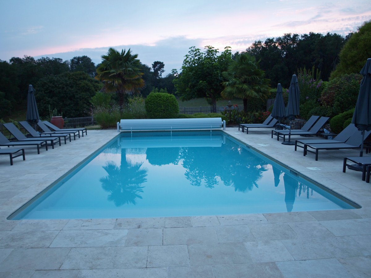 hotel la valette avec piscine