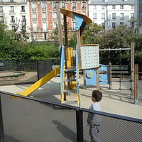 Aire de jeux pour jeunes enfants