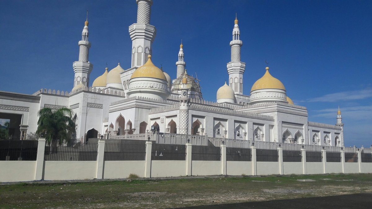 SULTAN HAJI HASSANAL BOLKIAH MASJID (THE GRAND MOSQUE IN COTABATO CITY ...