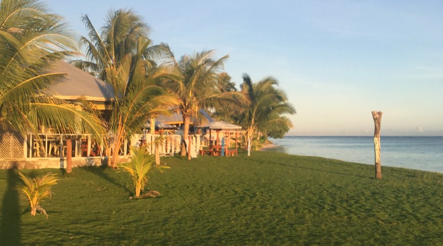 Open House and Bar infront of the beach