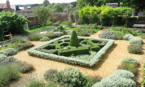 Tudor Garden, Southampton