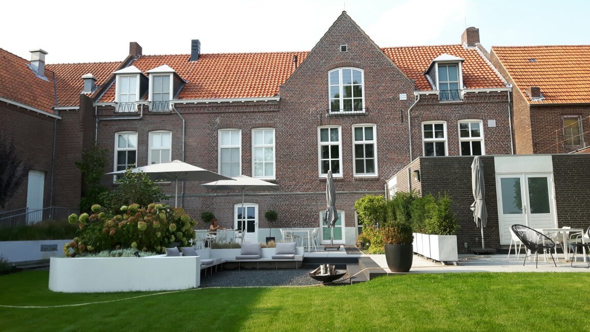 HET RAADHUYS - DESIGN B&B - Prices & Reviews (Kessel, The Netherlands)