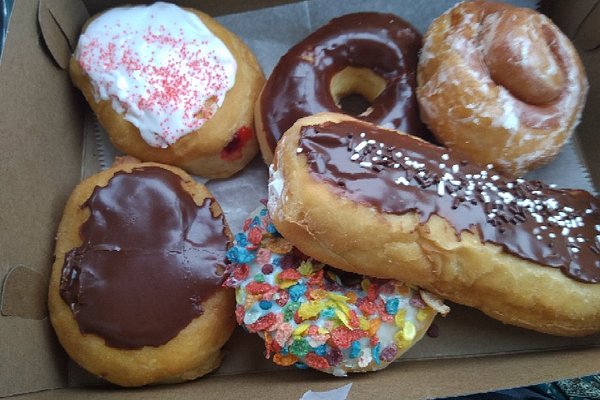 KNAPP'S DONUT SHOP, Rochester - Restaurant Reviews, Photos & Phone