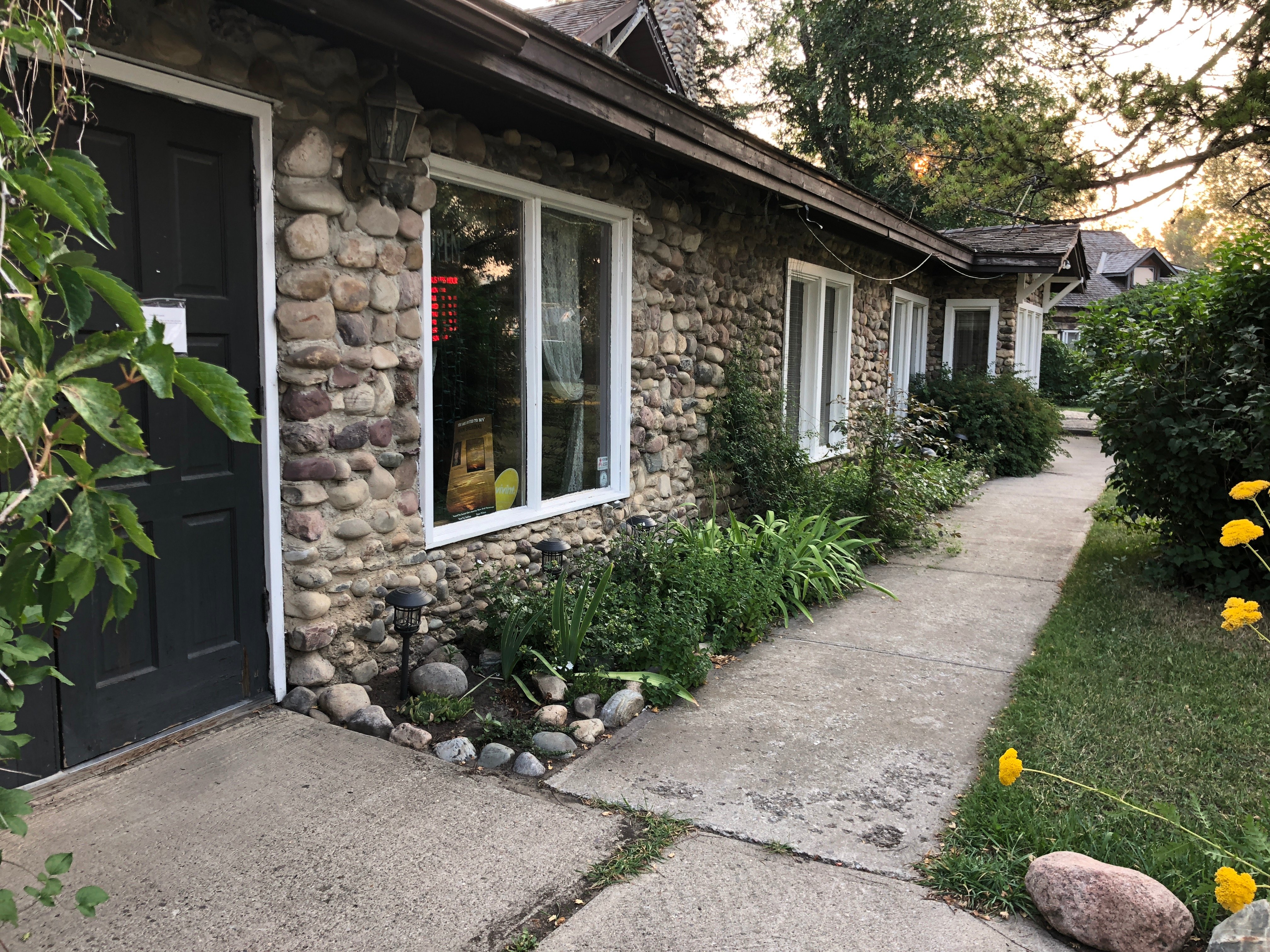 COBBLESTONE MANOR B&B (Cardston, Canada): Prezzi 2021 E Recensioni