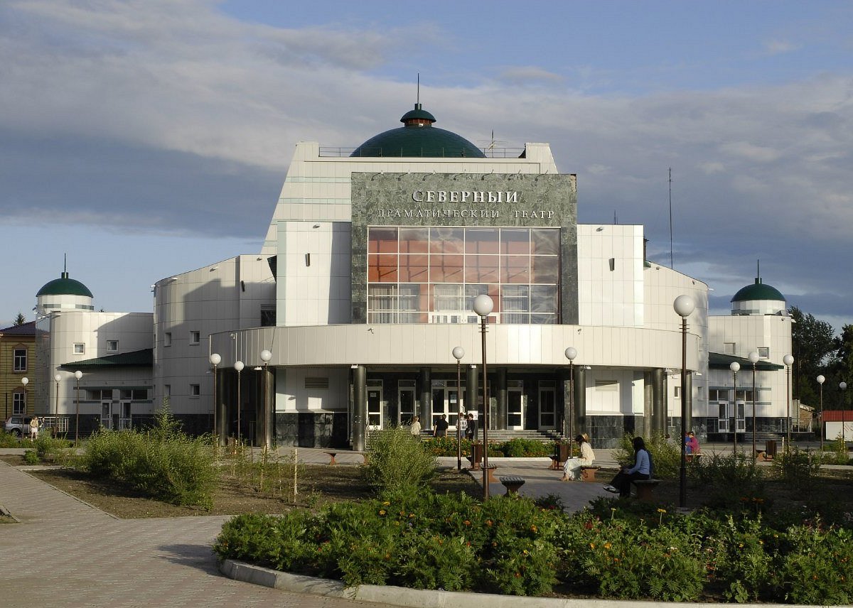 Омский драматический театр фото
