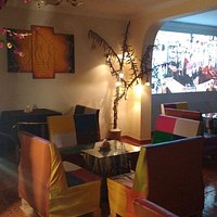 Nuestro local con Videos en Vivo