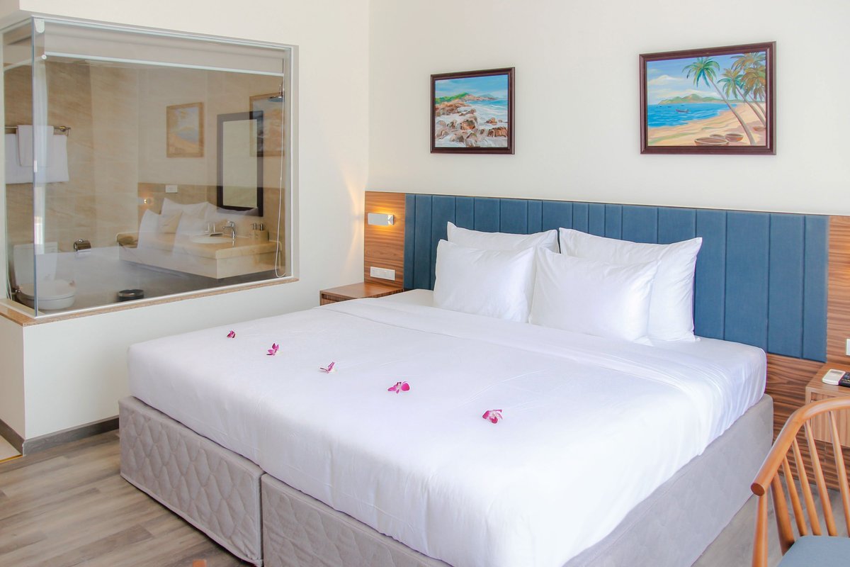 Sala Tuy Hoa Beach - hotel rooms