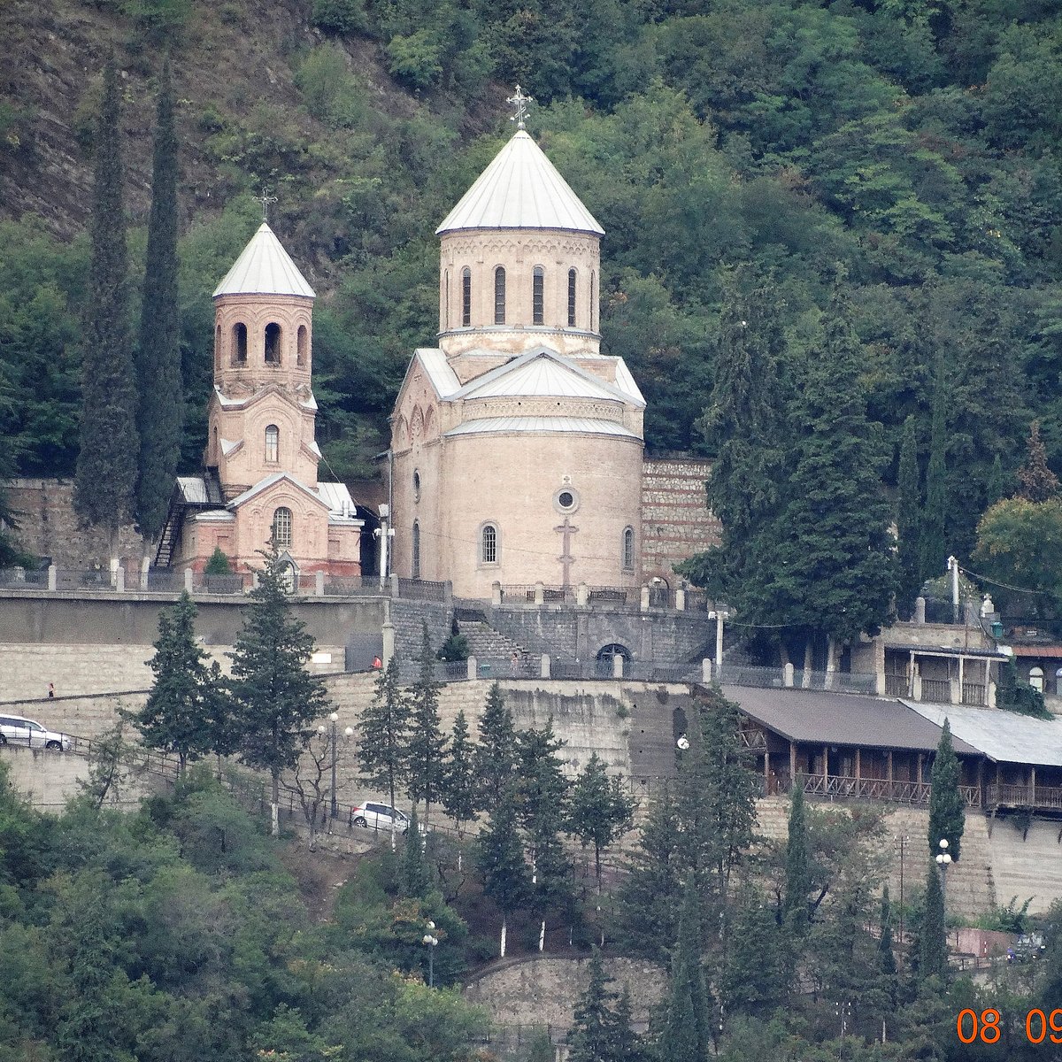 гора мтацминда в тбилиси