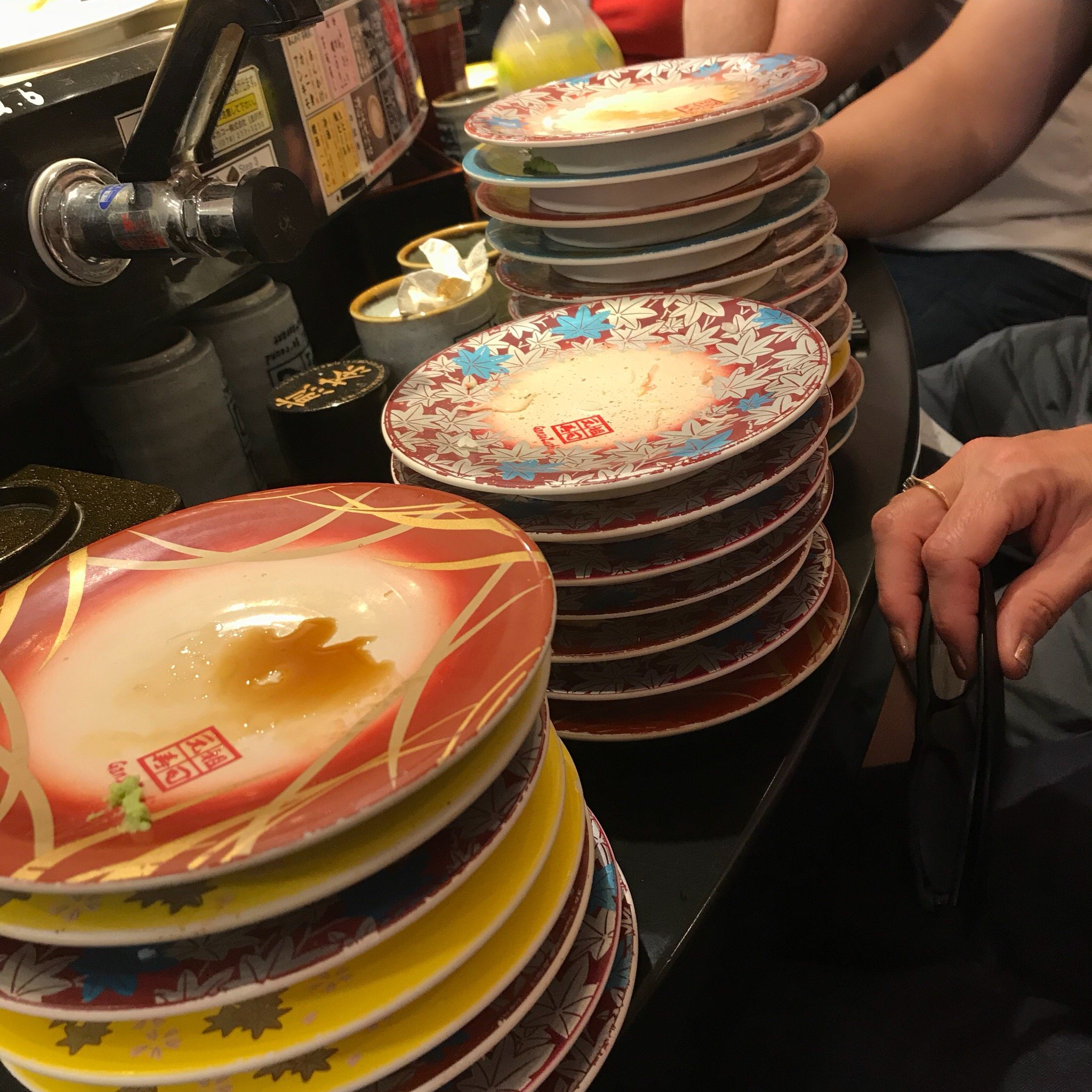 Conveyor belt sale sushi akihabara