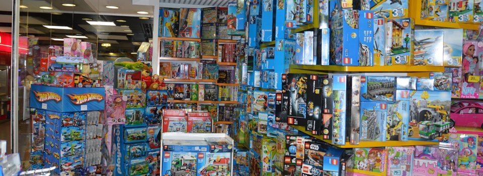 closest toy shop near me