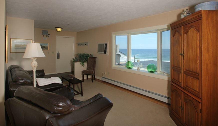 Penthouse Living Area has great Ocean View