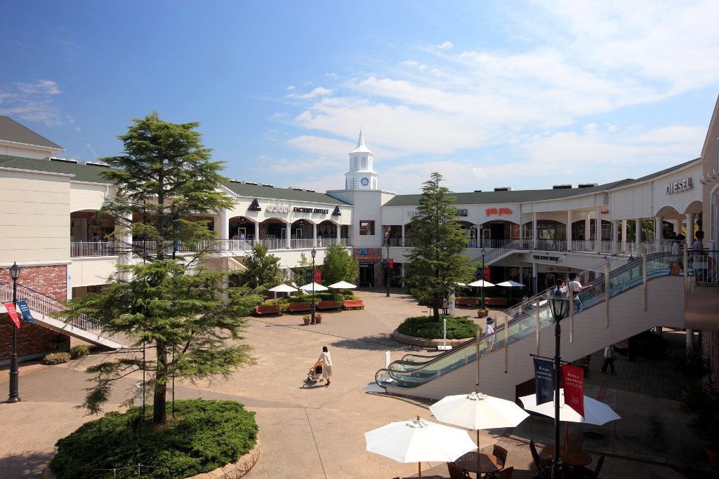 Burberry store osaka outlet