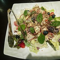 三色藜麥蔬果沙拉
