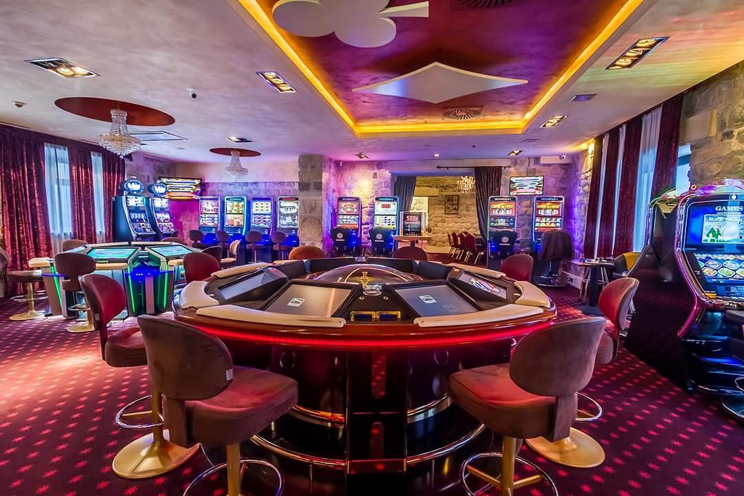бухте ночные клубы казино рестораны спортивные площадки магазины центры обучают