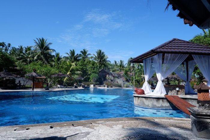 Tasik Ria Resort Pool: Pictures & Reviews - Tripadvisor