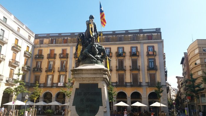 Imagen 4 de Plaça de la Independència