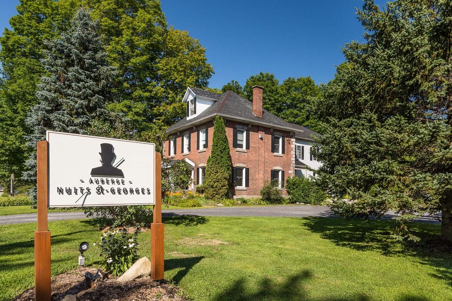 Auberge Nuits De St Georges Québec Canada