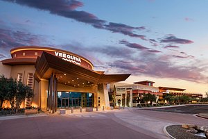 Gila River Resorts & Casinos - Vee Quiva in Phoenix, image may contain: Hotel, Convention Center, Shopping Mall, City