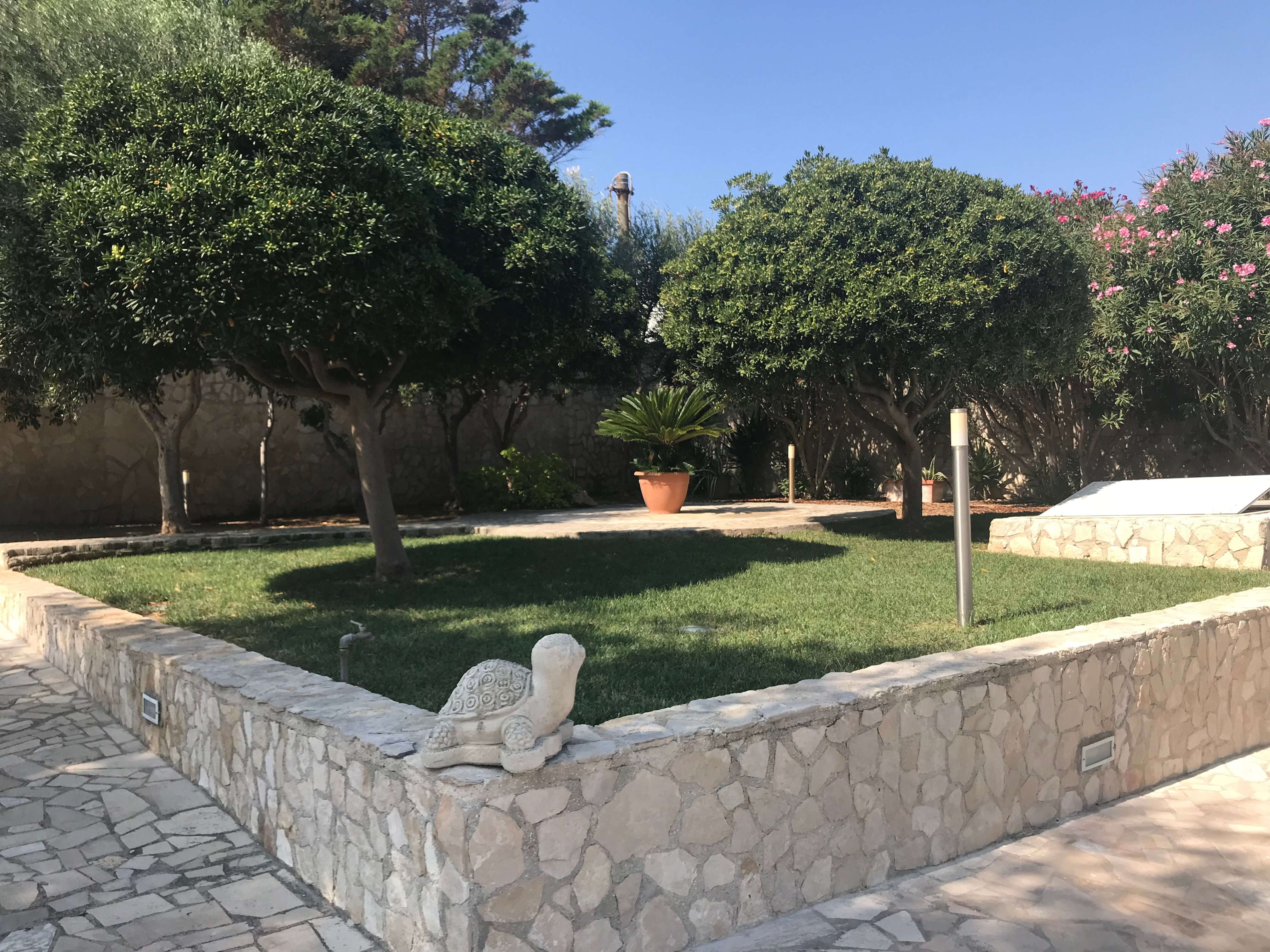 VILLA DAFNE B & B B&B (Bari, Italie) : Tarifs 2024 Et 6 Avis