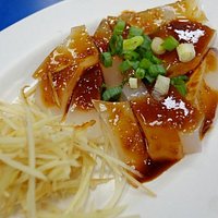 涼拌曼波魚皮
