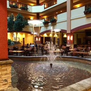 エンバシー スイーツ ナッシュ サウスイースト マーフリーズボロ Embassy Suites By Hilton Nashville Se Murfreesboro マーフリーズボロ 22年最新の料金比較 口コミ 宿泊予約 トリップアドバイザー