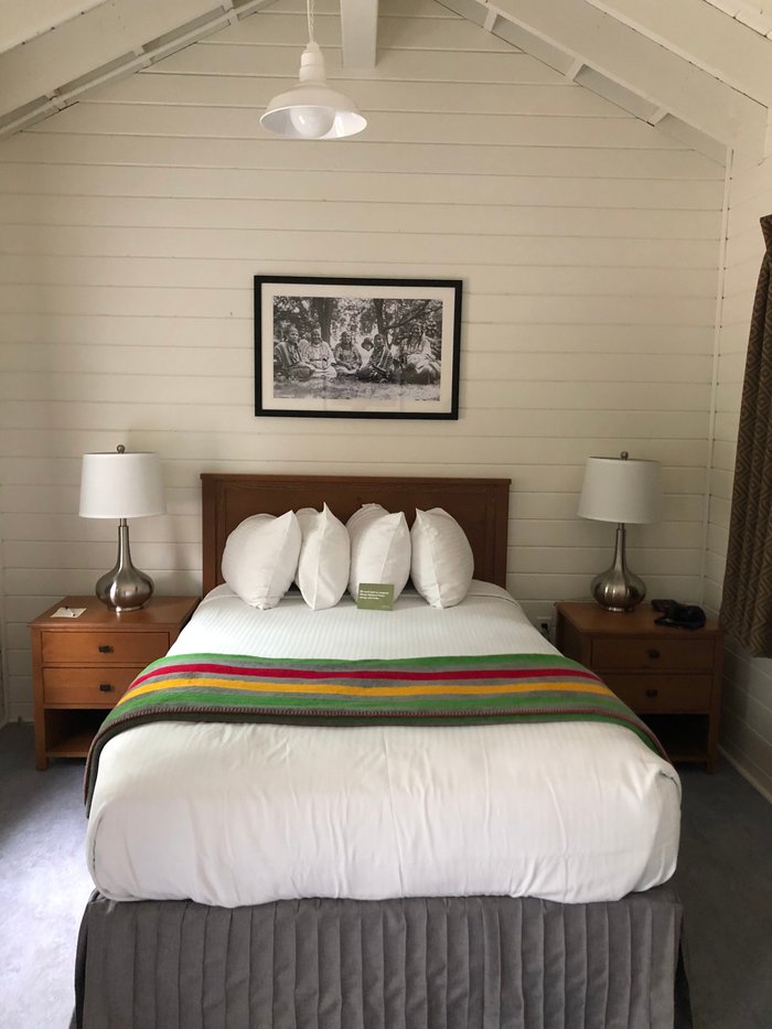 Swiftcurrent Motor Inn and Cabins - UPDATED 2024 Reviews & Photos