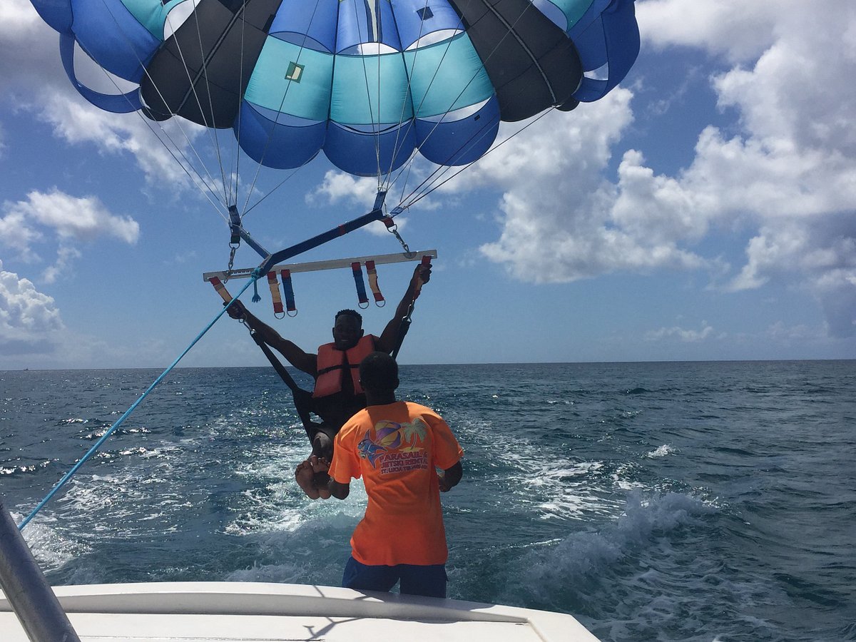 parasailing st lucia