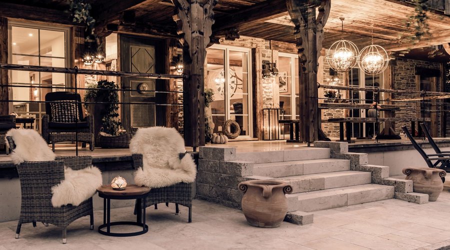 Gemütliche Terrasse unseres Haupthauses
