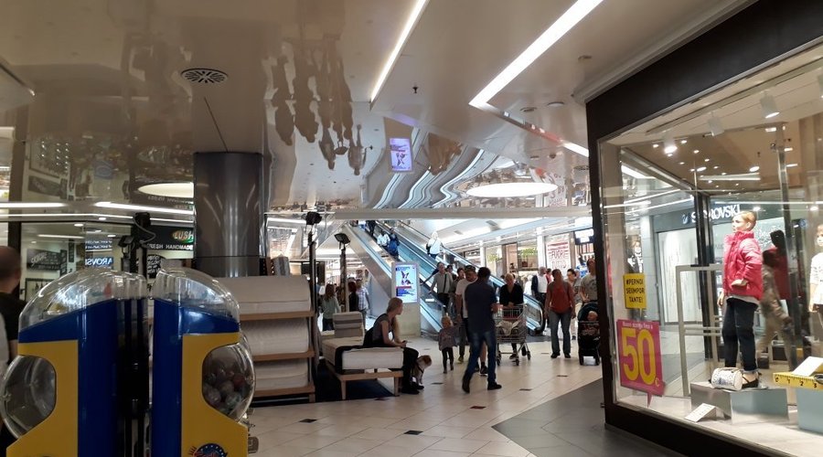 La Grande Mela Shoppingland