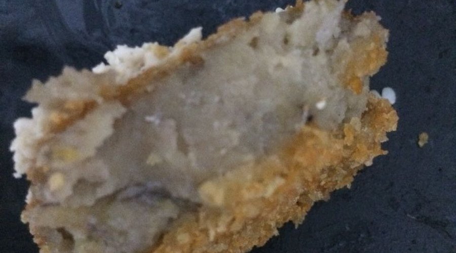Tadi saya pesen pisang nugget di pisang manik, karena kepengen pisang. dan ga boleh bawa makanan