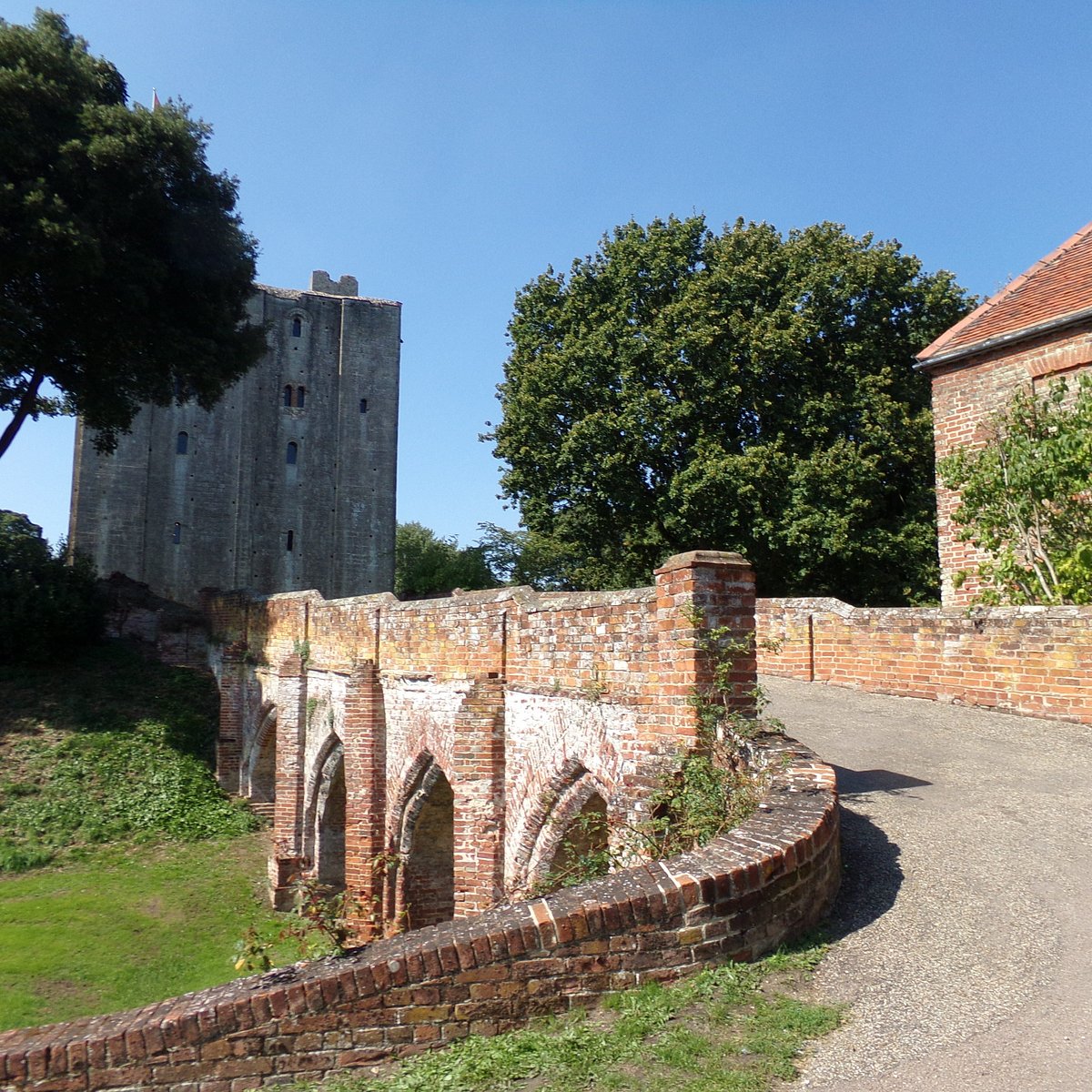 Hedingham Castle, Castle Hedingham: лучшие советы перед посещением -  Tripadvisor