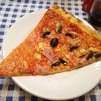 Pizza capricciosa