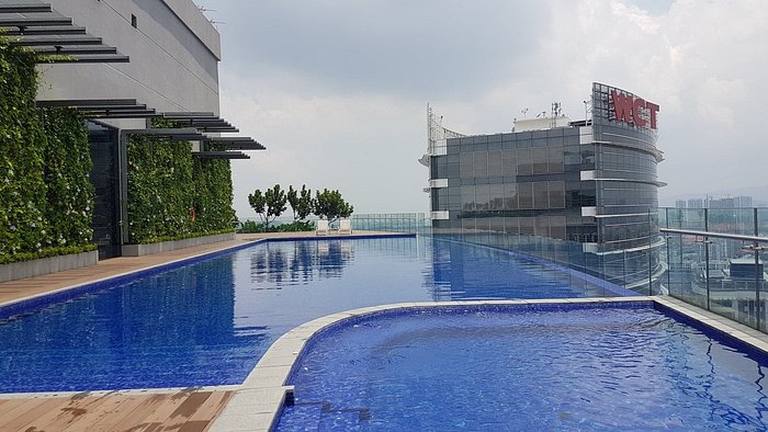 Le Meridien Petaling Jaya Pool Pictures Reviews Tripadvisor