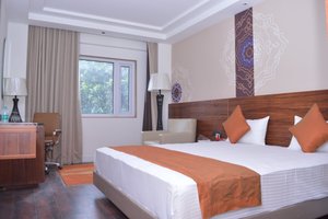 Room & Suite