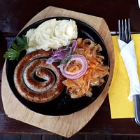 Колбаски с гарниром