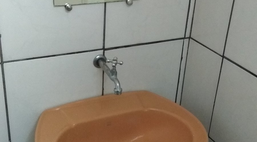 Pia do banheiro