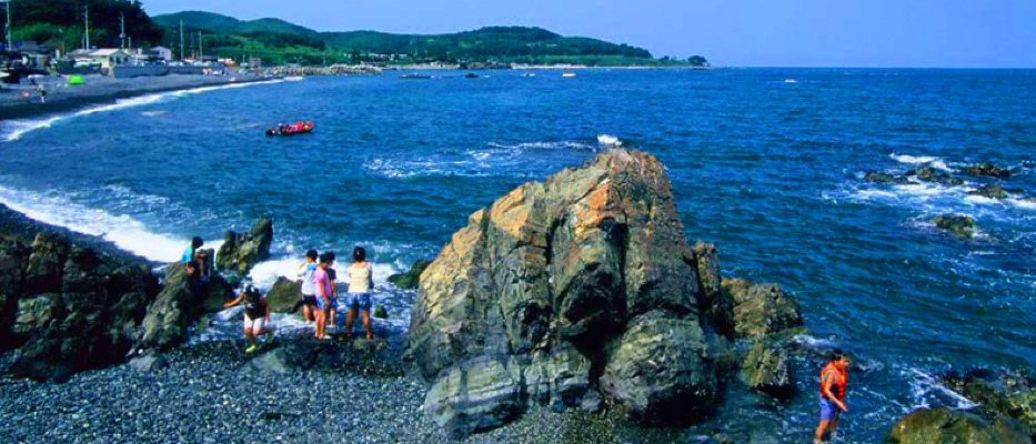 Una vista hermosa de la playa de Mongdol.