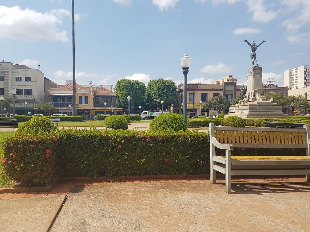 Praça com Xadrez - Avaliações de viajantes - Xadrez Gigante Recebe