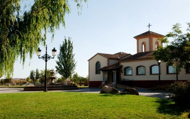 Balneario Cervantes, exteriores y capilla. Relais Termal, Balnearios Auténticos #CiudadReal