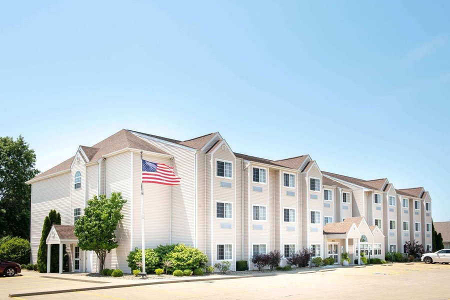 MICROTEL INN SUITES WYNDHAM SPRINGFIELD  54     8  9    Updated