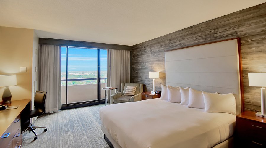 King Room with Balcony