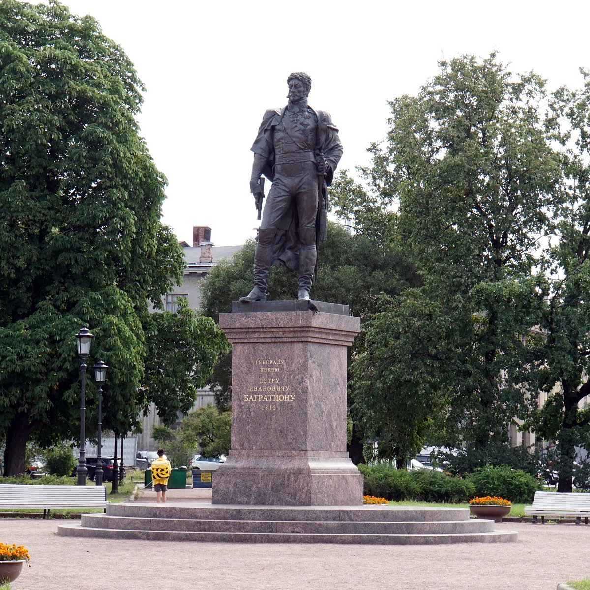 памятник багратиону в москве