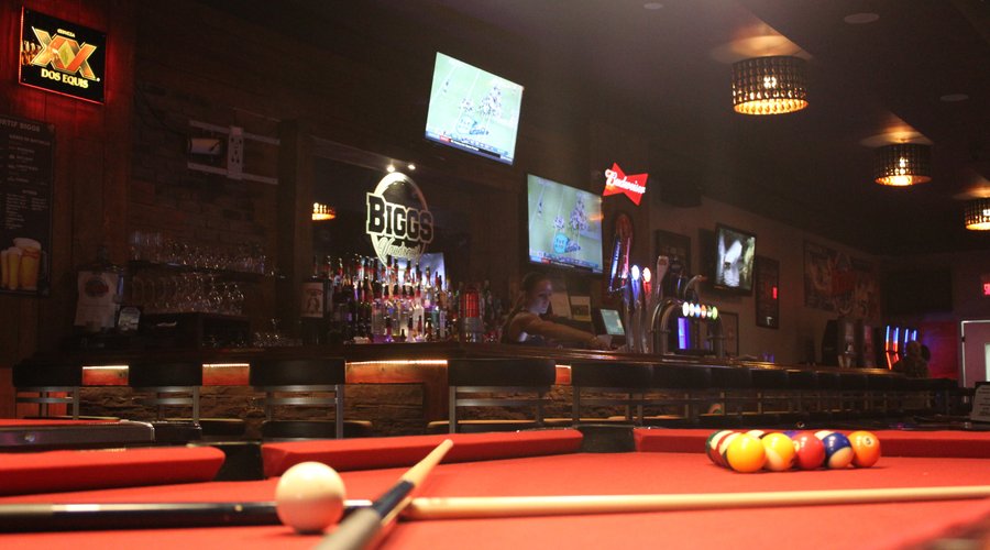 BAR SPORTIF BIGGS VAUDREUIL, Vaudreuil-Dorion - Menu, Prices & Restaurant Reviews - Tripadvisor